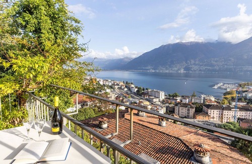 Muralto Apartment | Beautiful apartment for 6 people with WIFI, balcony and parking