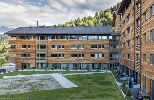 Vercorin Apartment | Beautiful apartment for 2 people with hot tub, WIFI, TV, pets allowed and parking