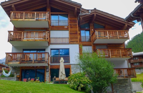 Zermatt Apartment | Beautiful apartment for 8 people with WIFI, TV and terrace