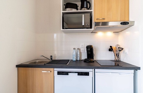 Mimizan Apartment | Beautiful apartment for 4 people with A/C, pool, WIFI, TV, terrace, pets allowed and parking