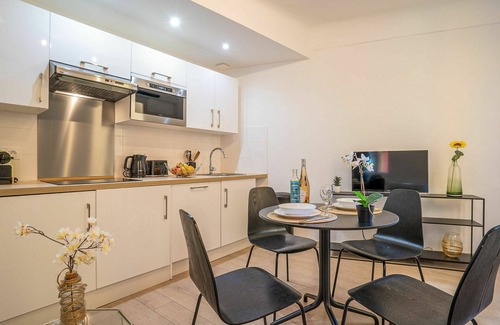 Carabacel Apartment | Beautiful apartment for 2 people with WIFI, A/C, TV and parking