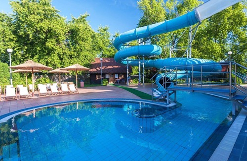 Ptuj Apartment | Beautiful apartment for 4 people with A/C, pool, WIFI, TV, balcony and parking