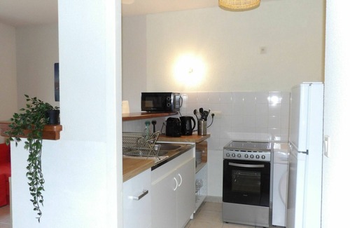 Bias Apartment | Beautiful apartment for 5 people with WIFI, pool, TV, terrace, pets allowed and parking