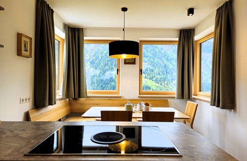Landeck Apartment | Beautiful apartment for 4 guests with WIFI, TV, balcony and pets allowed