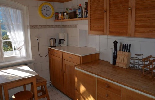 Schoenried Apartment | Beautiful apartment for 9 guests with WIFI, TV, balcony and pets allowed
