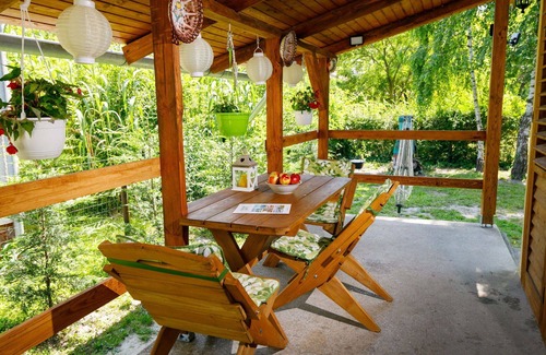 Fonyodliget Apartment | Beautiful apartment for 4 people with WIFI, A/C, TV, terrace and pets allowed