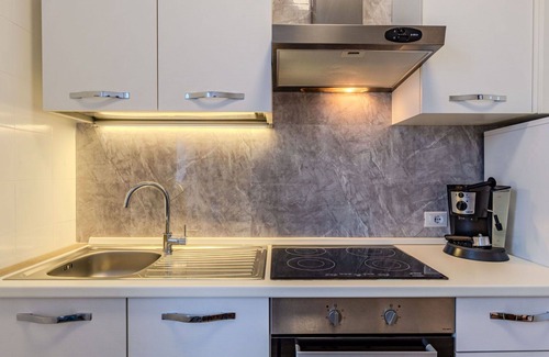 Dorio Apartment | Beautiful apartment for 4 guests with WIFI, TV, balcony and panoramic view