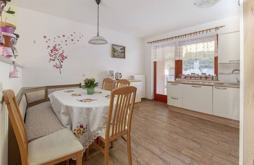 Ratece Apartment | Beautiful apartment for 6 guests with WIFI, TV and terrace