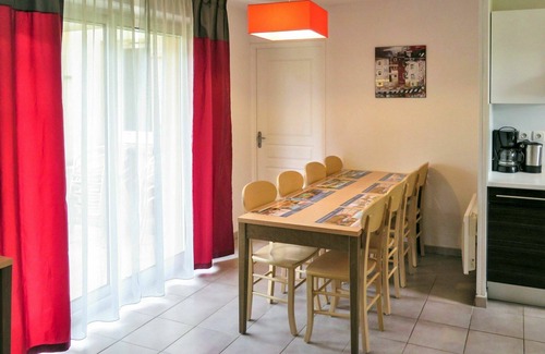 Montignac House | Beautiful apartment in villa for 8 people with WIFI, pool, TV, terrace and pets allowed