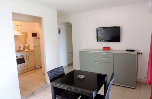 Partinello Apartment | Beautiful apartment for 4 people with WIFI, A/C, TV, patio, pets allowed, panoramic view and par.