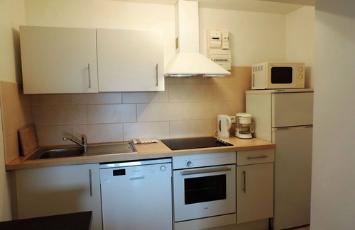 Partinello Apartment | Beautiful apartment for 4 people with WIFI, A/C, TV, patio, pets allowed, panoramic view and par.