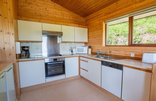 East Lewiston House | Beautiful apartment in villa for 6 guests with WIFI, TV, patio, panoramic view and parking