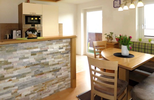 Radstadt Villa | Beautiful apartment in villa for 7 guests with WIFI, TV, patio and pets allowed