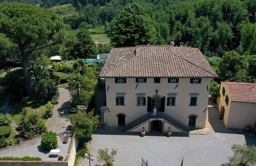 Crespina Villa | Beautiful apartment in villa for 8 guests with private pool, WIFI, terrace, pets allowed and par.
