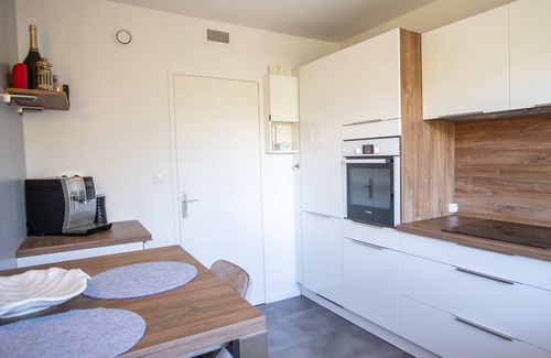 Cannes La Bocca Apartment | Beautiful apartment in Cannes, SEA VIEW and POOL