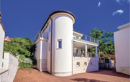 Selce Apartment | Beautiful Apartment In Crikvenica