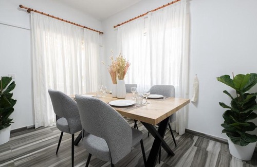 Paphos Apartment | Beautiful Apartment in Harbour Paphos, Central & Close to Beach