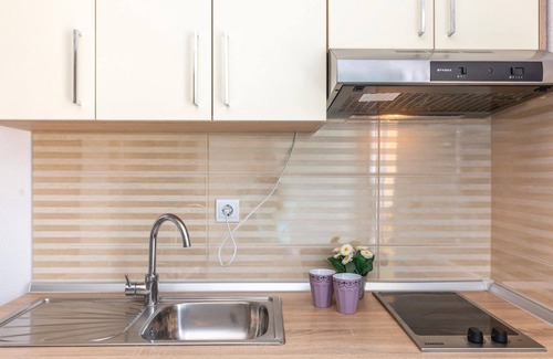 Bratus Apartment | Beautiful apartment in Krvavica