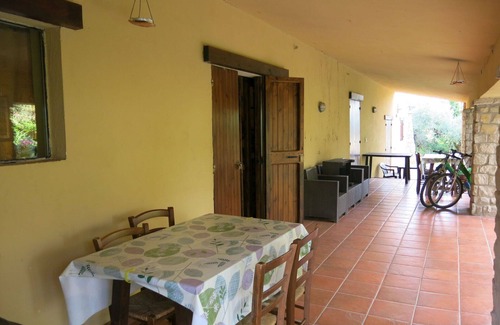 Casalbordino House | Beautiful apartment in villa for 6 guests with WIFI, pool, TV, terrace and parking