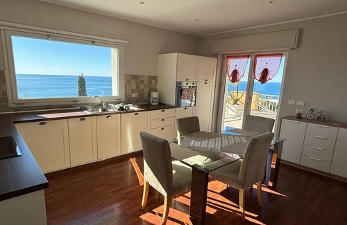 Imperia Apartment | Beautiful apartment in Imperia Porto Maurizio, best panoramic area of the city