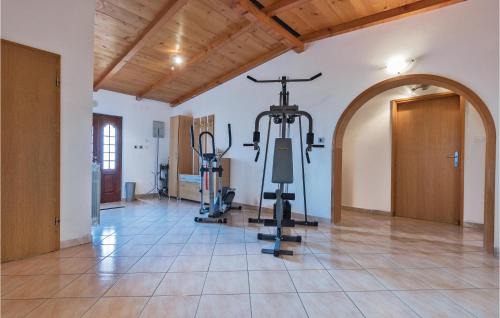 Liznjan Apartment | Beautiful Apartment In Pula