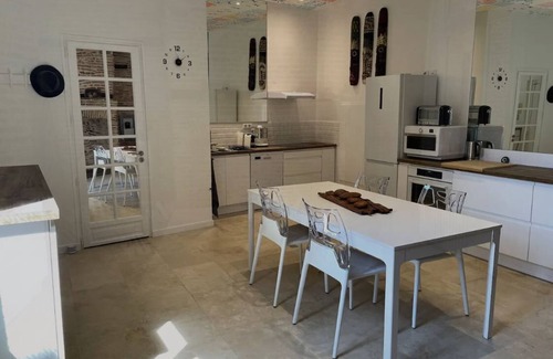 Cahors Old Town Apartment | Beautiful apartment in the historic center, bright, quiet.