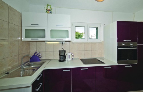 Trogir Apartment | Beautiful apartment in Trogir with WiFi