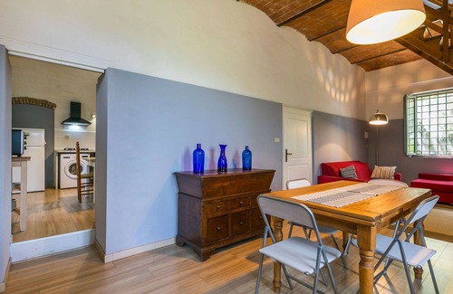 Lorenzana Villa | Beautiful apartment in villa for 4 guests with WIFI, pool and pets allowed