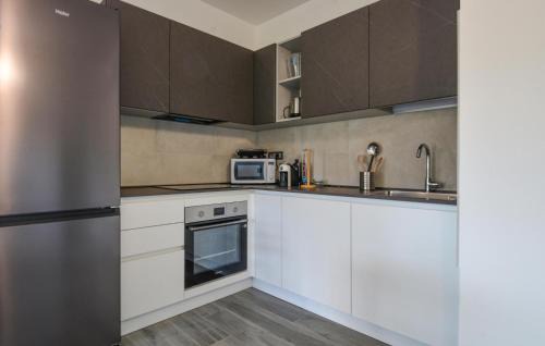 Castiadas Apartment | Beautiful Apartment In Olia Speciosa