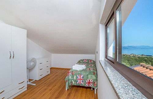 Policastro Bussentino Apartment | Beautiful Apartment in Policastro Bussentino With 3 Bedrooms and Wifi