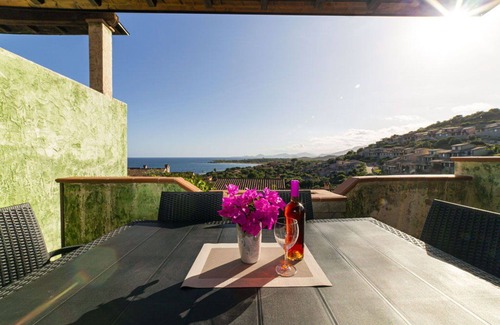 Villaputzu Villa | Beautiful apartment in villa for 8 guests with A/C, TV and parking