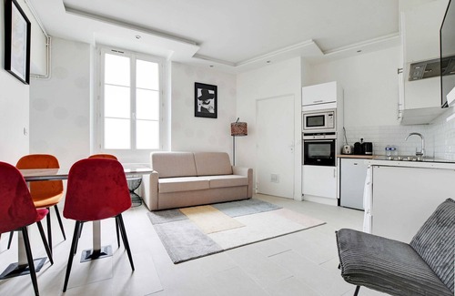 Arsenal Apartment | Beautiful Apartment Marais/Bastille