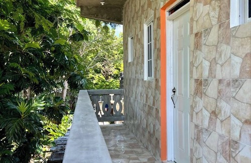 West End Apartment | Beautiful Apartment near the Beach in Jamaica