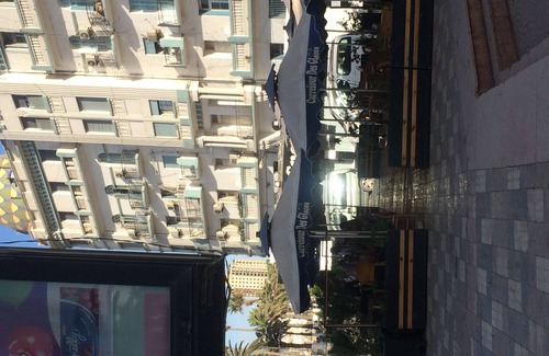 Hai El Moudjahiddine House | Beautiful apartment overlooking the sea. All shops nearby,