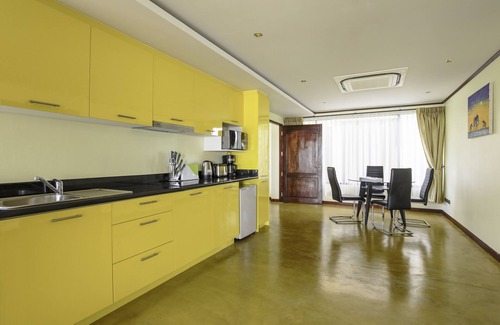 Old City Apartment | Beautiful Apartment in the Old City at Walking Street