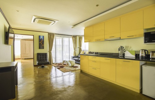 Old City Apartment | Beautiful Apartment in the Old City at Walking Street