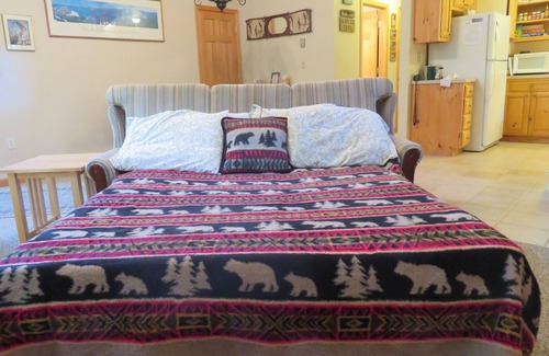 Lake Placid Apartment | Beautiful Apartment In Town In Quiet Neighborhood
