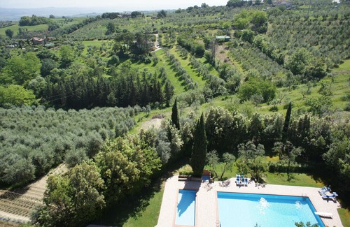 Montaione Apartment | Beautiful apartment with A/C, WIFI, pool, TV, pets allowed and parking, close to San Gimignano