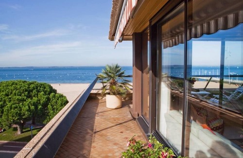 Arcachon Apartment | Beautiful apartment with sea views and downtown