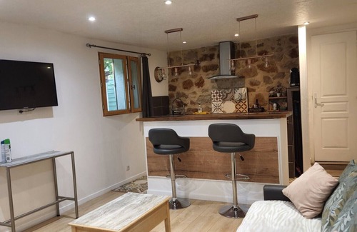 Grasse Apartment | Beautiful apartment with private garden
