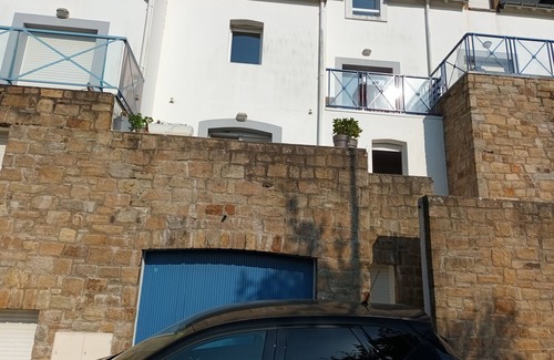 Sauzon Apartment | Beautiful apartment with terrace Pen Prad