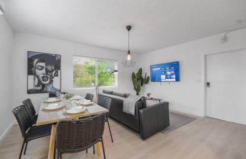 Northeast Miami Apartment | Beautiful Apt 2/2 Near The Beach