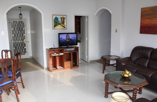 Copacabana Apartment | Beautiful Apt in Copacabana for rent