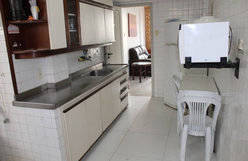 Copacabana Apartment | Beautiful Apt in Copacabana for rent