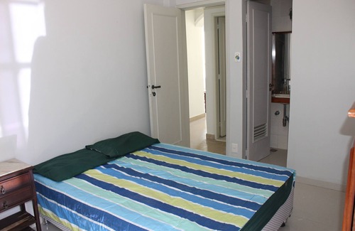 Copacabana Apartment | Beautiful Apt in Copacabana for rent