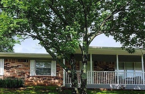Sulphur House | Beautiful Arbuckle Lake home, secluded, trees Longer Term Rental Discounts