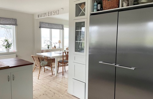 Ljungskile Ski Chalet | Beautiful archipelago villa outside Ljungskile | SE09056