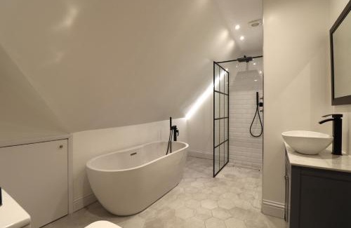 East Grinstead House | Beautiful arts and crafts home