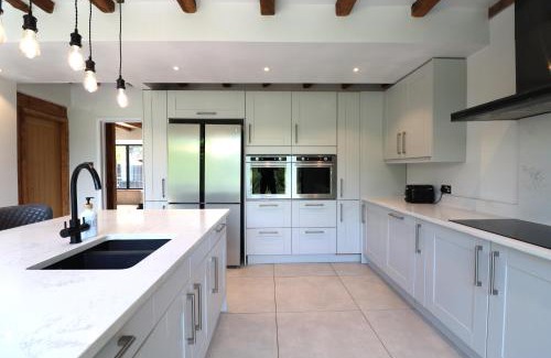 East Grinstead House | Beautiful arts and crafts home