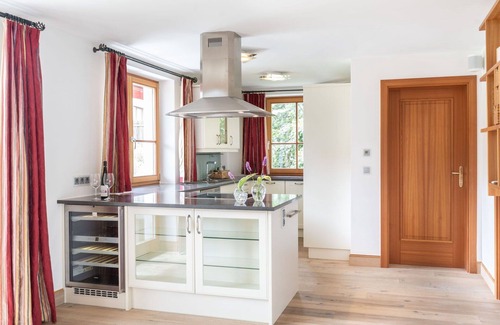 Katschberg House | Beautiful private villa with hot tub, private pool, WIFI, A/C, TV, terrace and pets allowed